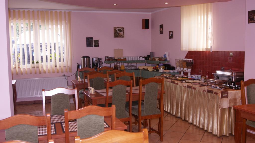 Bakster Bed & Breakfast Władysławowo Екстериор снимка